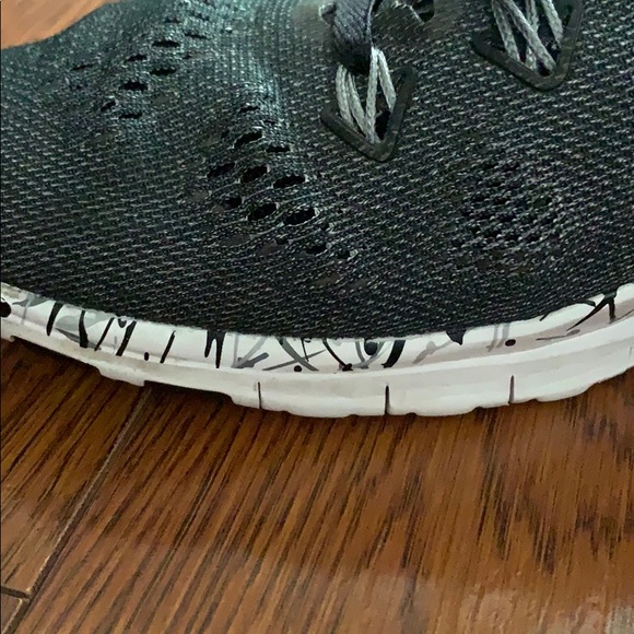 Nike Sneakers - Picture 9 of 15